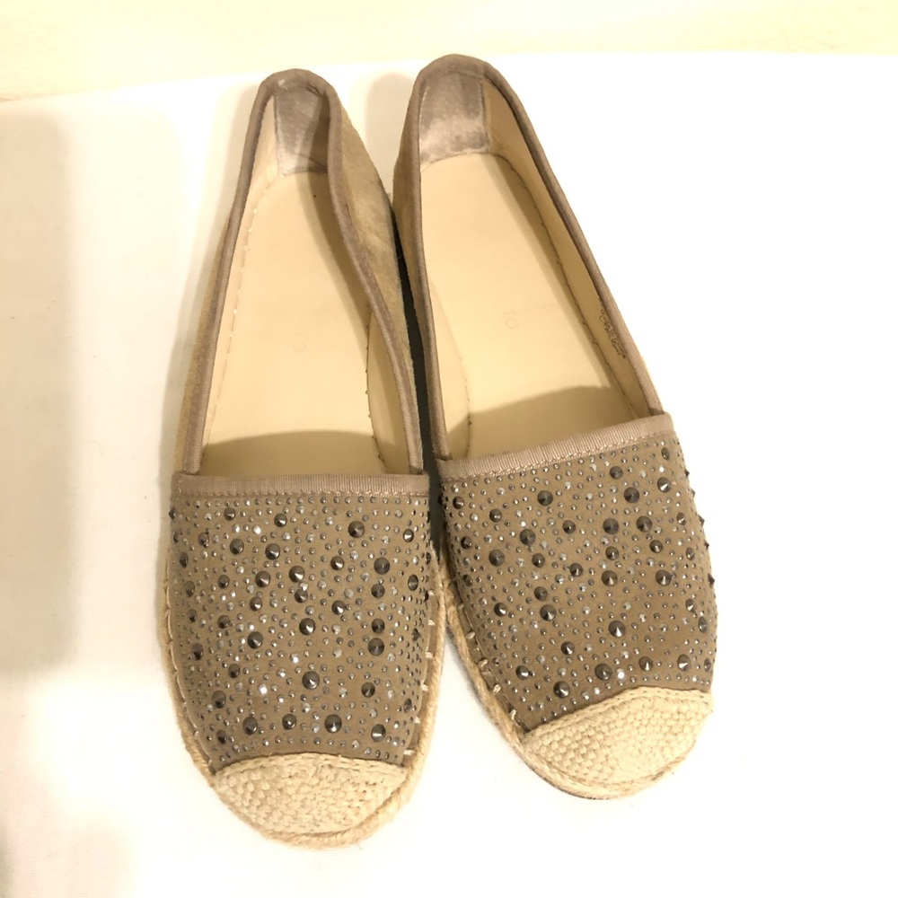 Elegant Tan Espadrille Flats